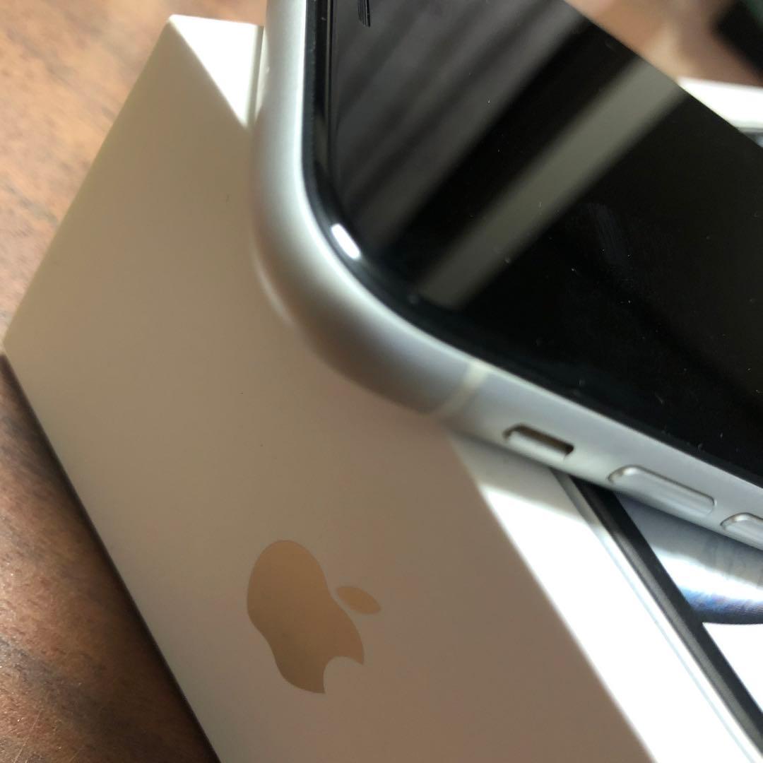 美品！ iPhone XR 64GB ホワイト