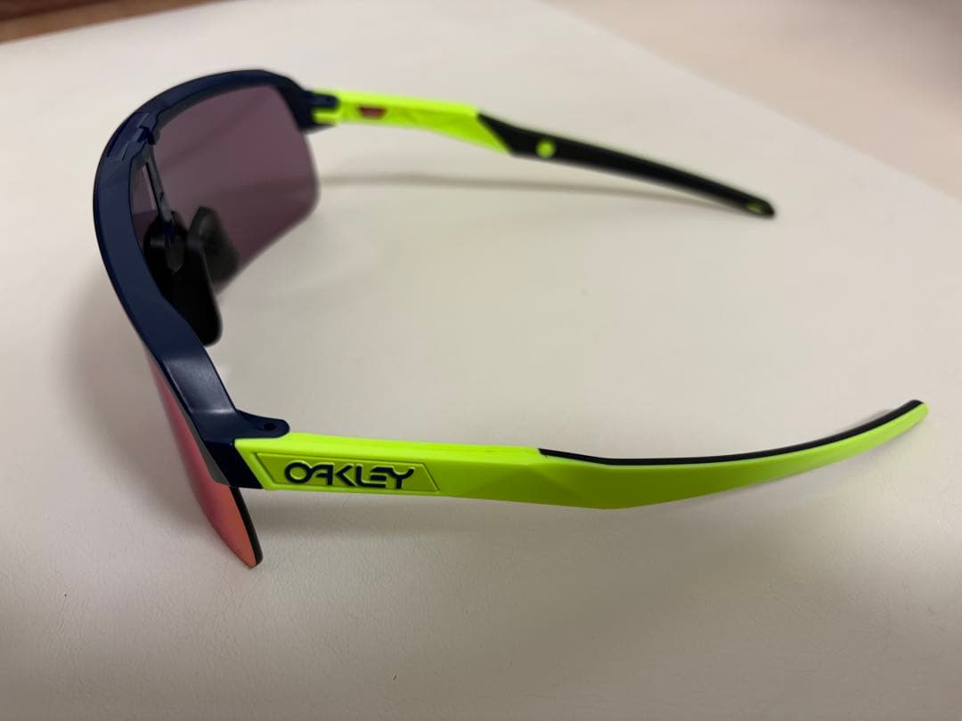 オークリーサングラス　スートロライト　アジアンフィット　プリズム