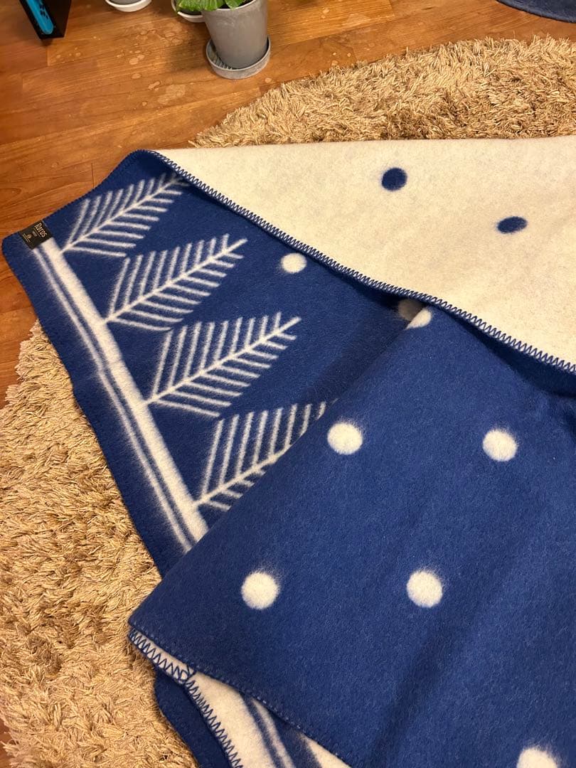 e*e様 ROROS tweed 北欧ノルウェー上質　かわいいブランケット135