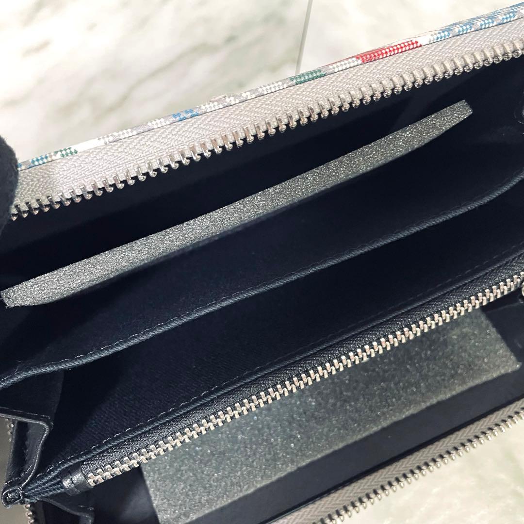 【新品】Vivienne Westwood長財布レディース　マルチカラーチェック