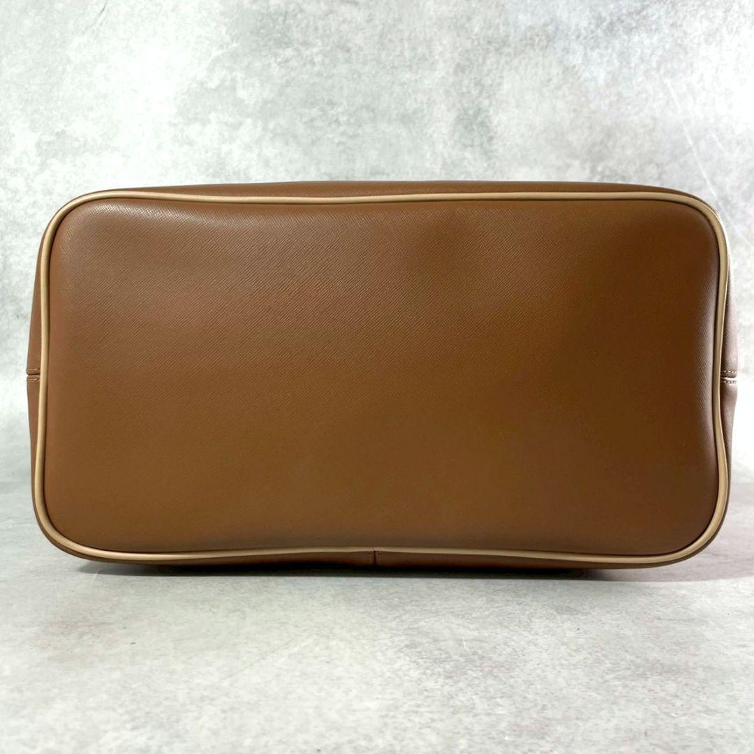 極美品 コーチ トートバッグ ビジネスバッグ A4可 PVC レザー ブラウン