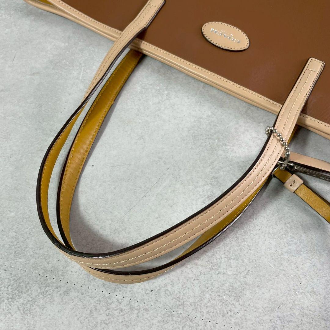 極美品 コーチ トートバッグ ビジネスバッグ A4可 PVC レザー ブラウン