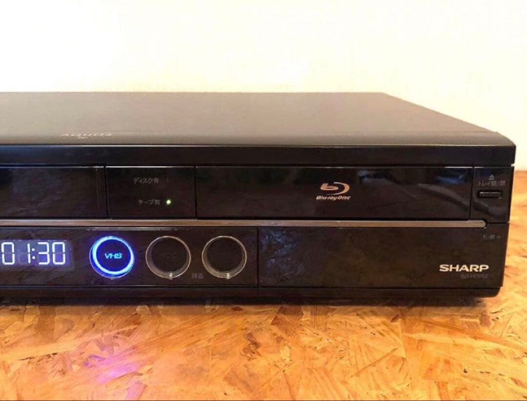 貴重 動作良好SHARPシャープVHS機能付ブルーレイレコーダーBD-HDV22