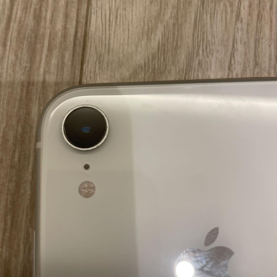 iPhone XR 64GB 本体