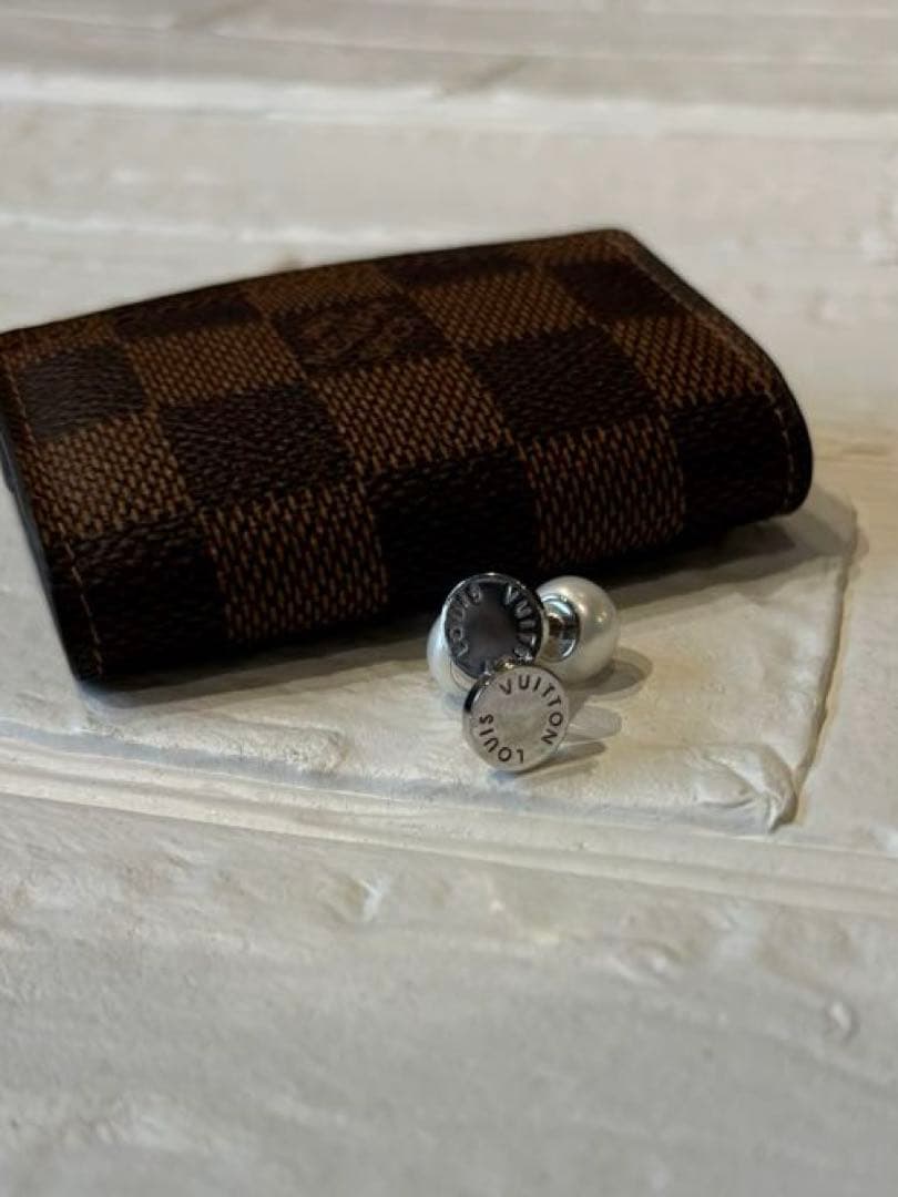【お値下げ】Louis Vuitton パール カフス ダミエケース付
