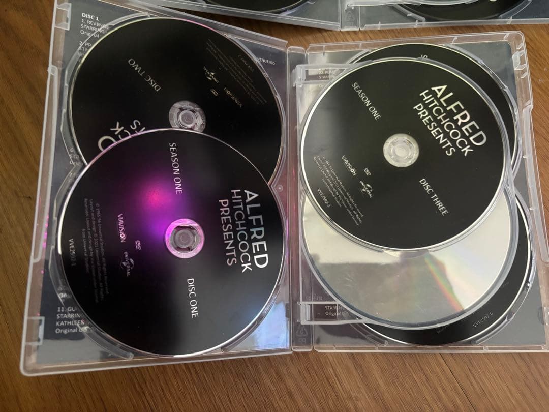 ヒッチコック劇場コンプリートDVD35枚組 中古