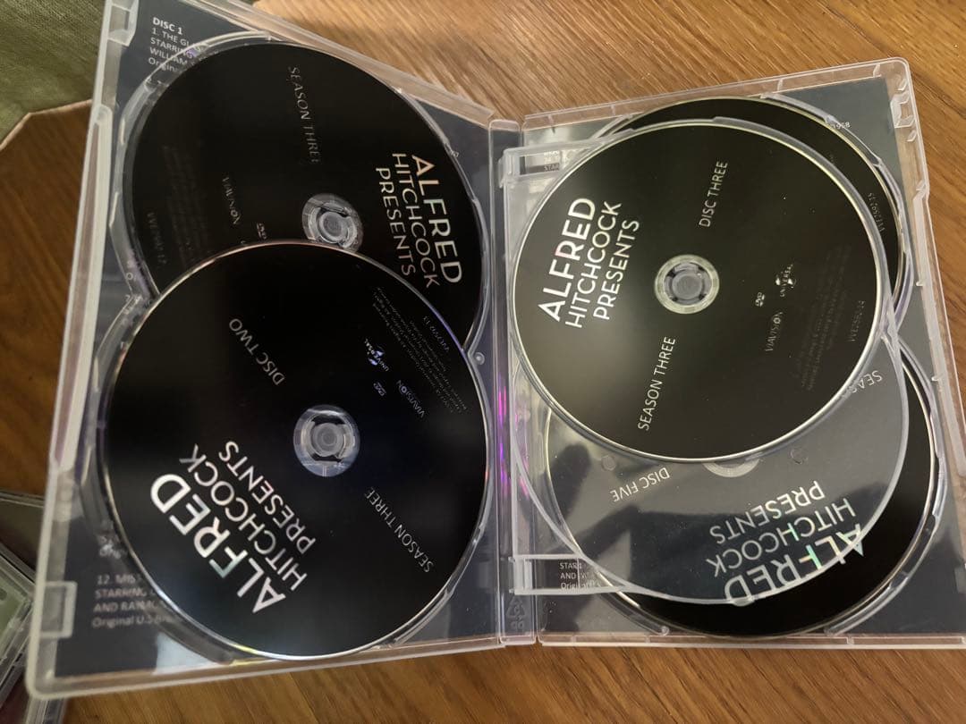 ヒッチコック劇場コンプリートDVD35枚組 中古