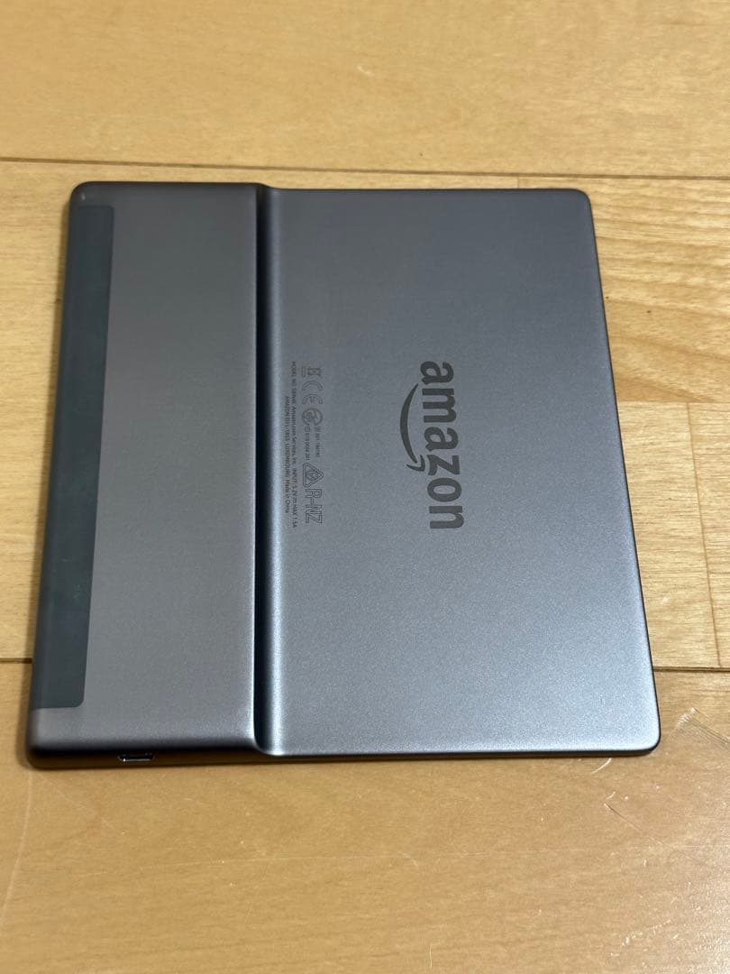 Amazom Kindle Oasis wifi+4G 32GB おまけ付き