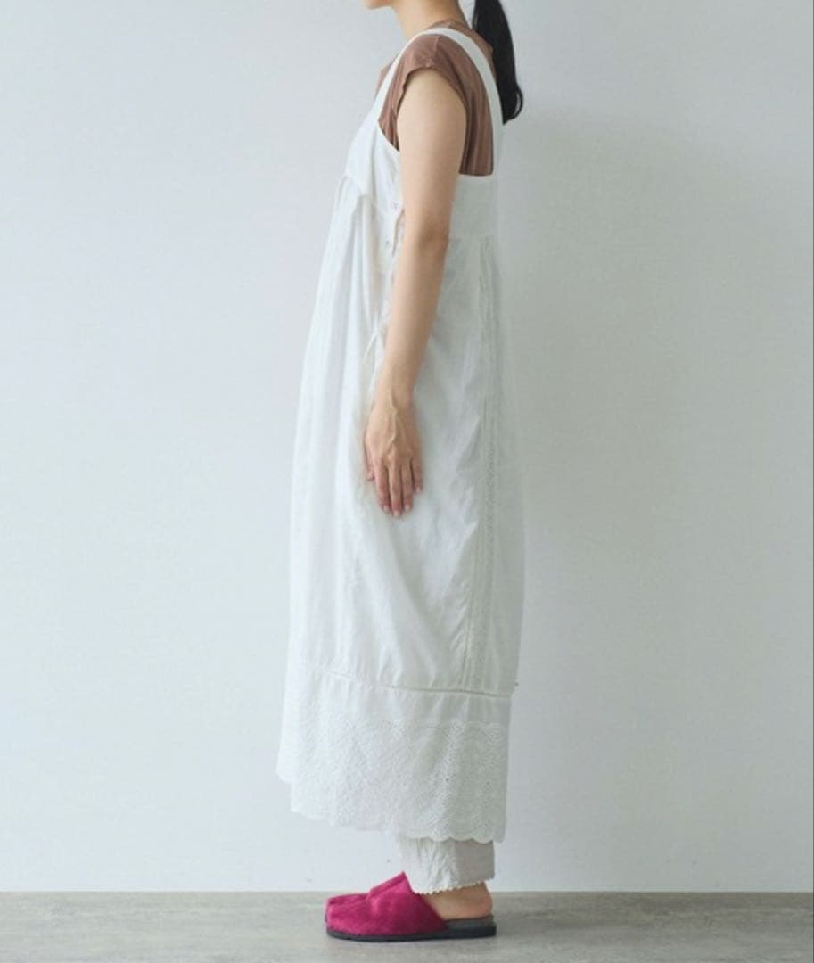 yuni ユニ カットワーク刺繍 ジャンパースカート ホワイト