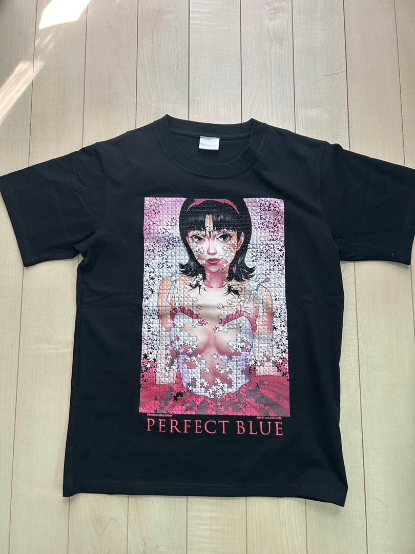PERFECT BLUE ポスターTシャツ ブラックMサイズ