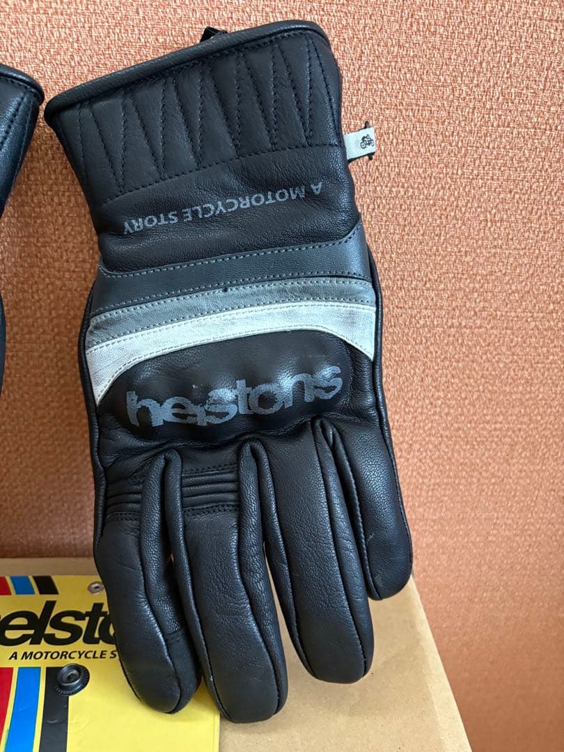 ヘルストン冬グローブ モトリモーダ
