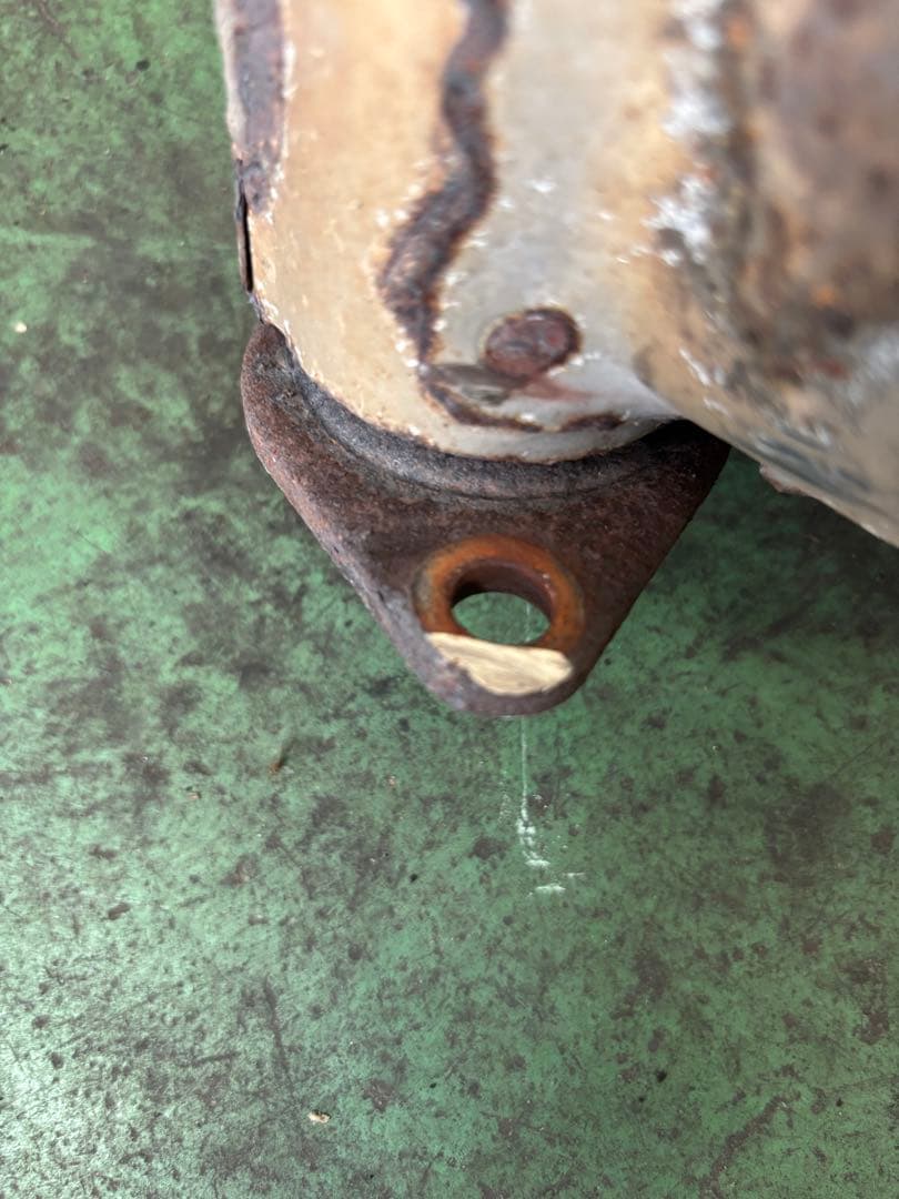 スバル　サンバー　TT1 TT2 マフラー　触媒