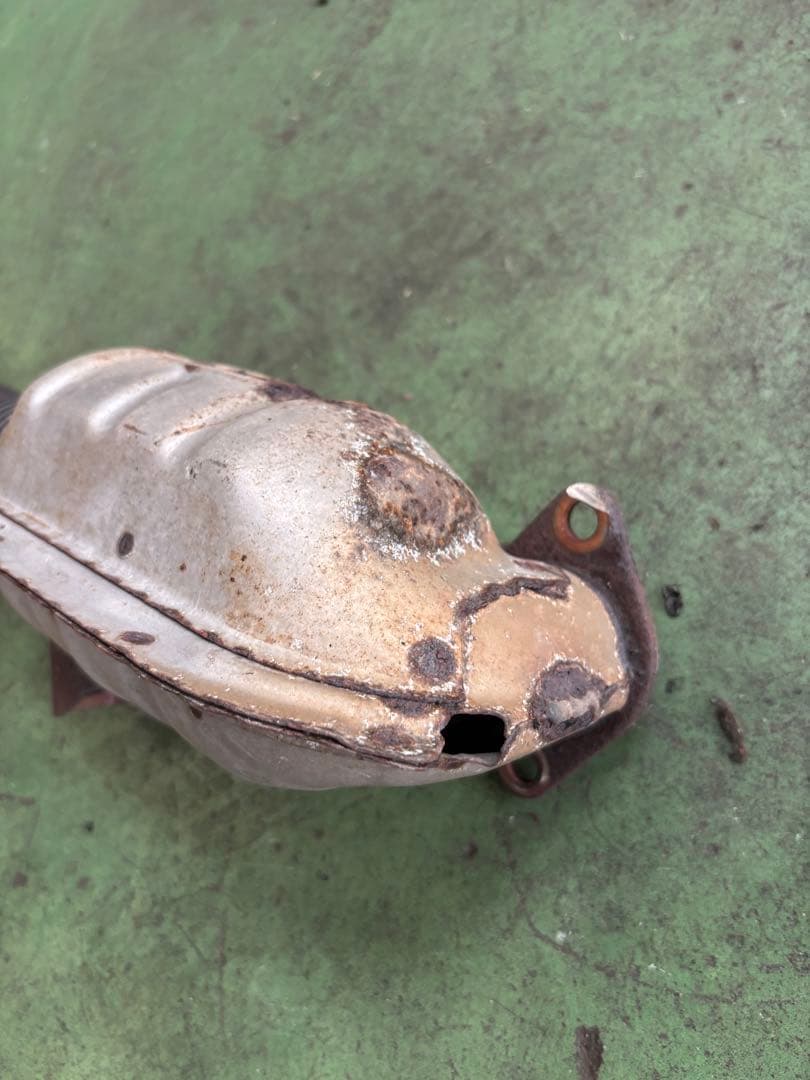 スバル　サンバー　TT1 TT2 マフラー　触媒