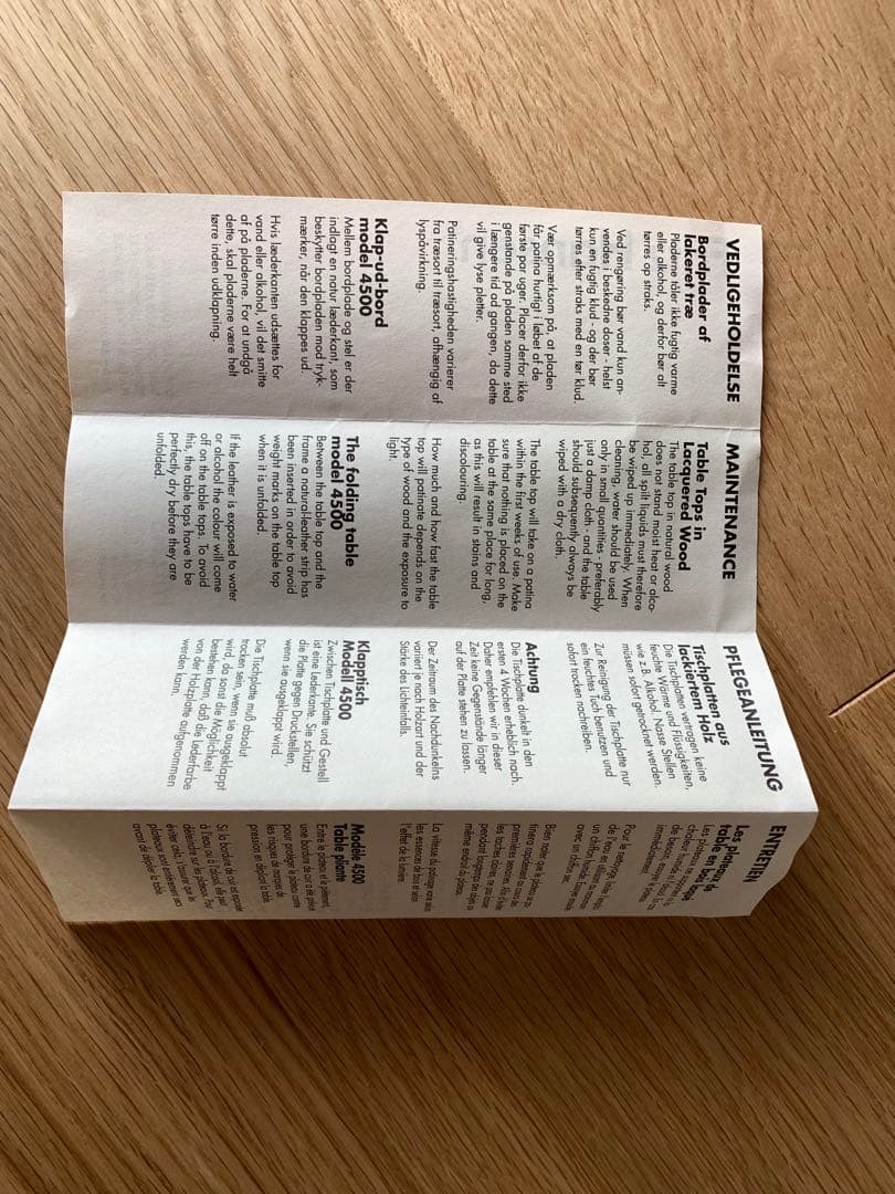 Fritz Hansen スーパー円テーブル（Bテーブル）ダイニング