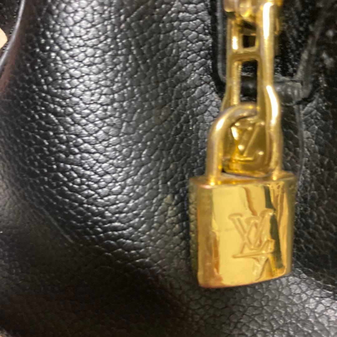 Louis Vuitton ブラック モノグラム ショルダーバッグ