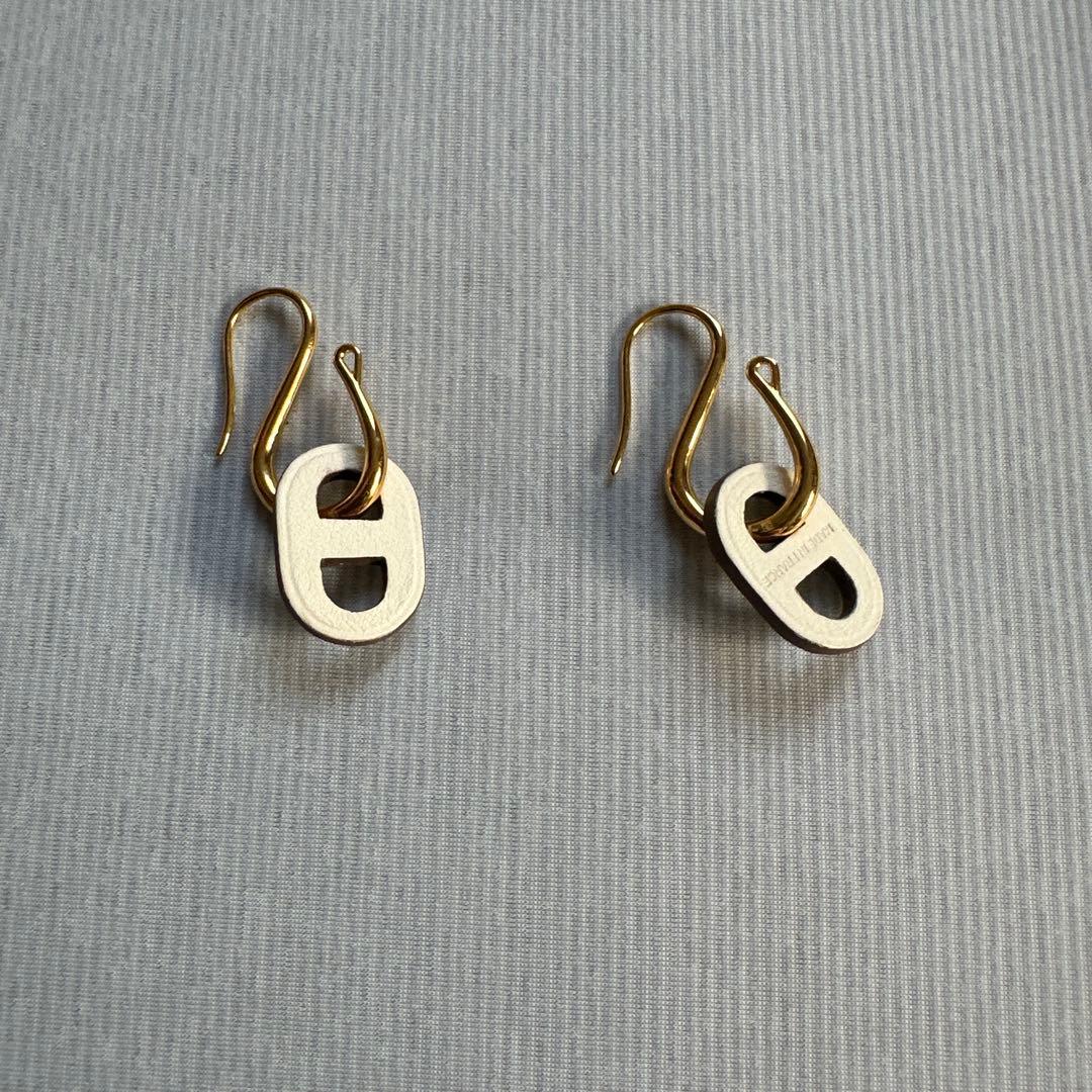 HERMES ホワイトゴールド ピアス