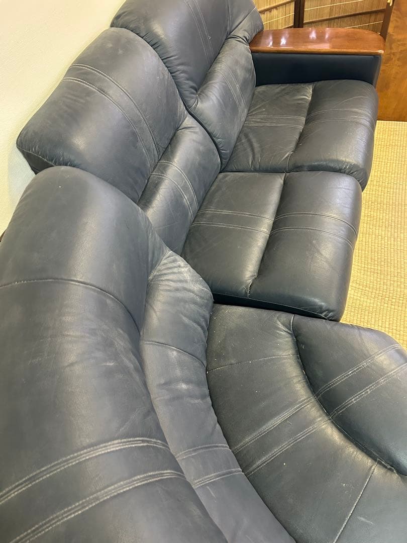 く*う様 ダークブルー レザー コーナーソファ