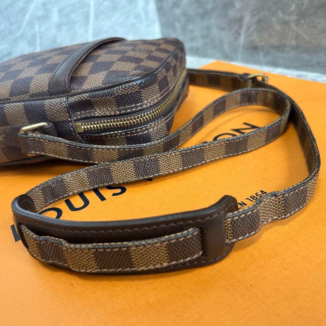 真贋済　ルイヴィトン　ダミエ　ダヌーヴ　ショルダーバッグ　エベヌ