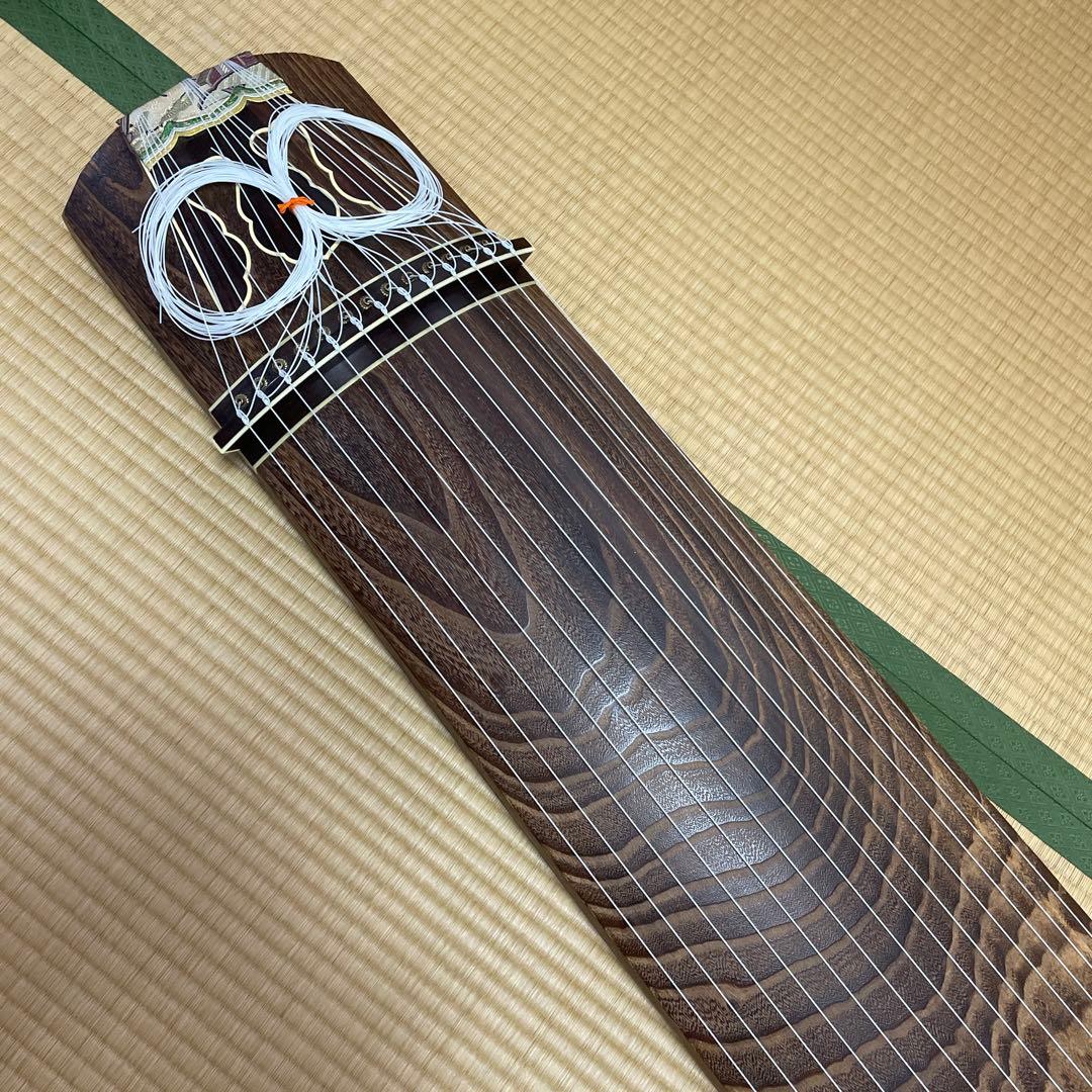 琴 お筝 筝 弦楽器 和楽器　すだれ掘り　蒔絵有　13弦　小川謹製　付属品セット