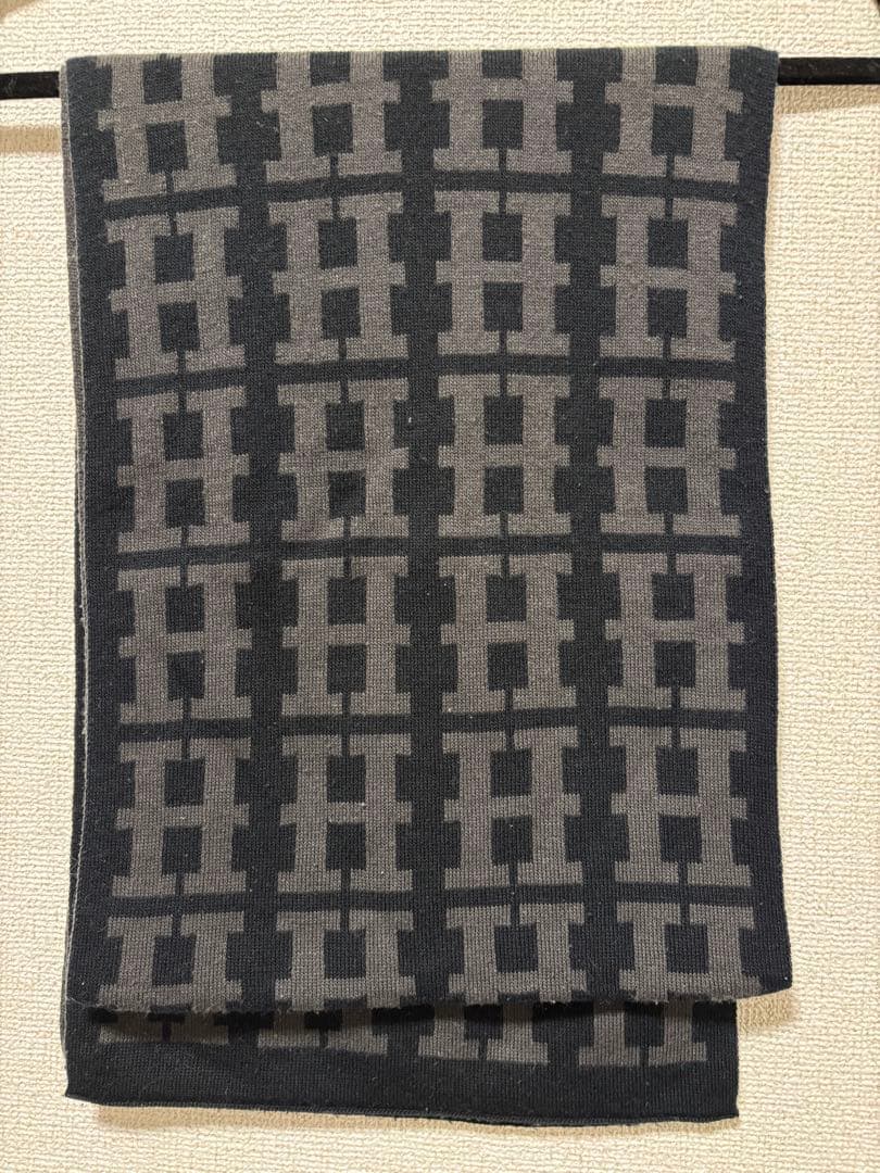 【最後の値段】　HERMES Hロゴ　マフラー グレー/ブラック