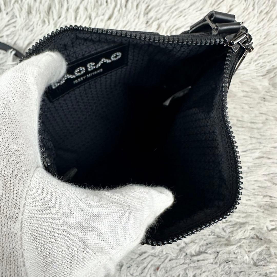 美品 バオバオイッセイミヤケ ショルダーバッグ ファスナー 斜め掛け ブラック