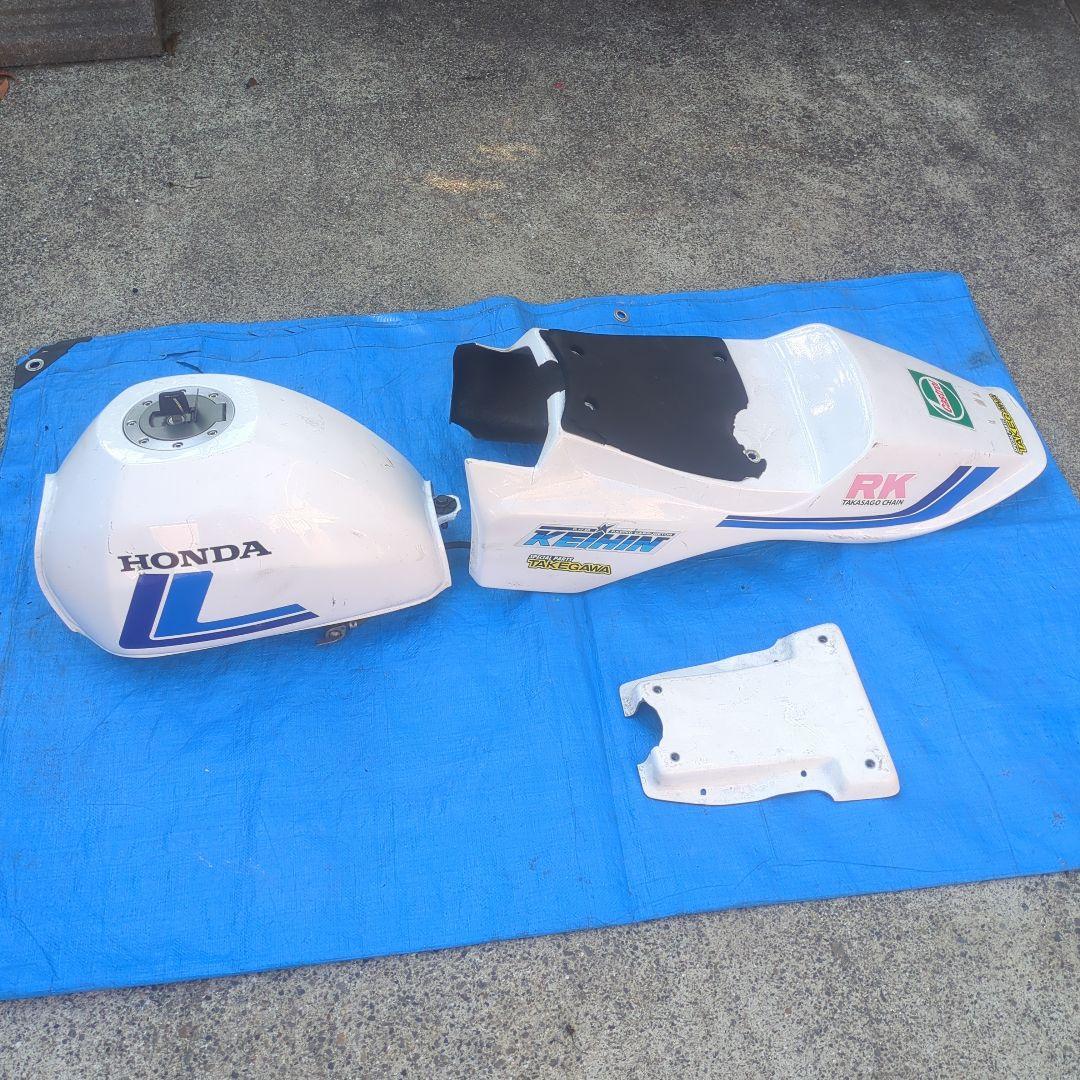 HONDA エイプビッグタンク リアカウルセット スペンサーカラー