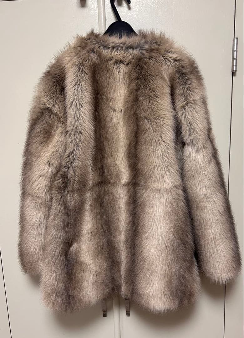 ミラオーウェン今期マルチマテリアルノーカラーファーコート新品Mila Owen