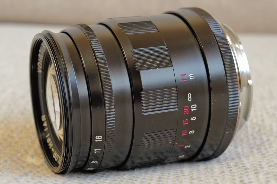 フォクトレンダー Color Heliar 75mm F2.5 MC