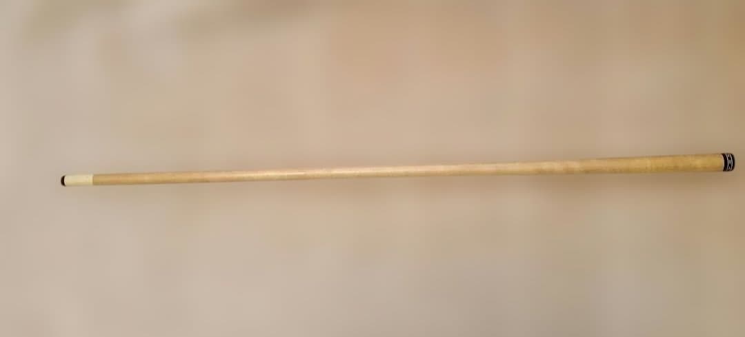 Meucci ビリヤードキュー ケース付き