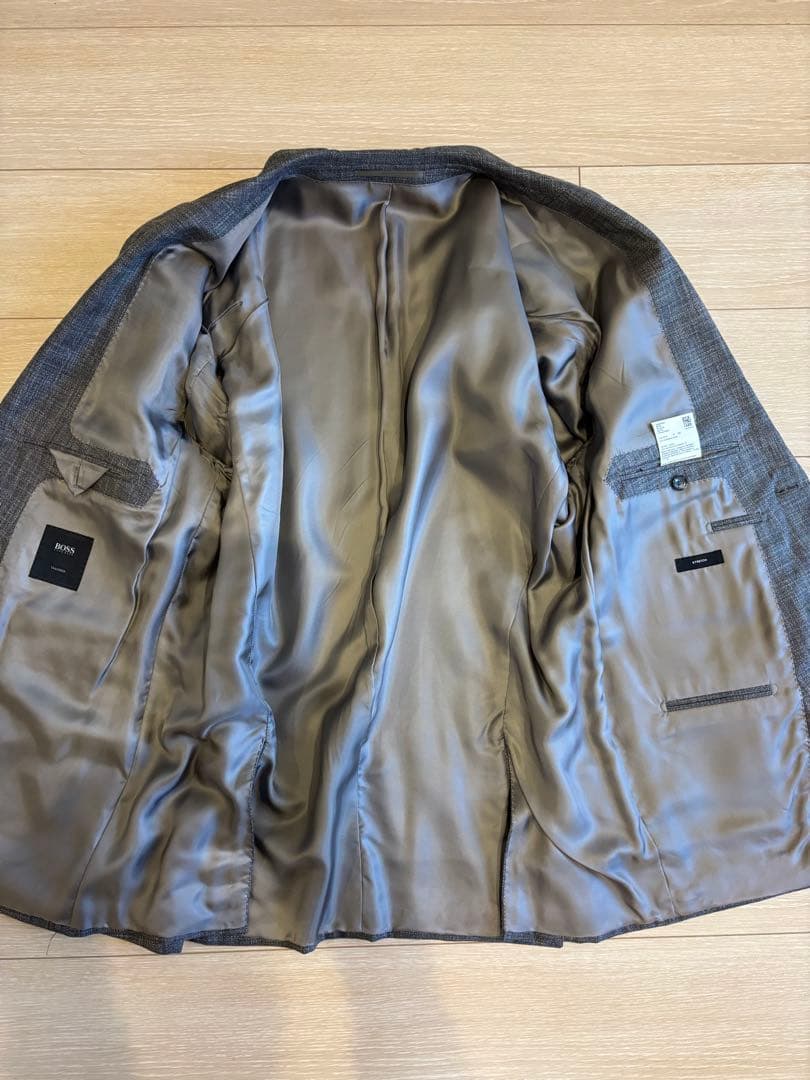 BOSS スーツ （サイズ54）