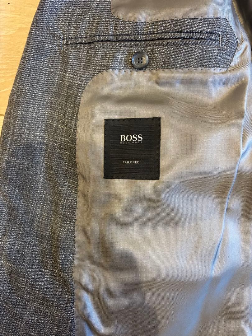 BOSS スーツ （サイズ54）
