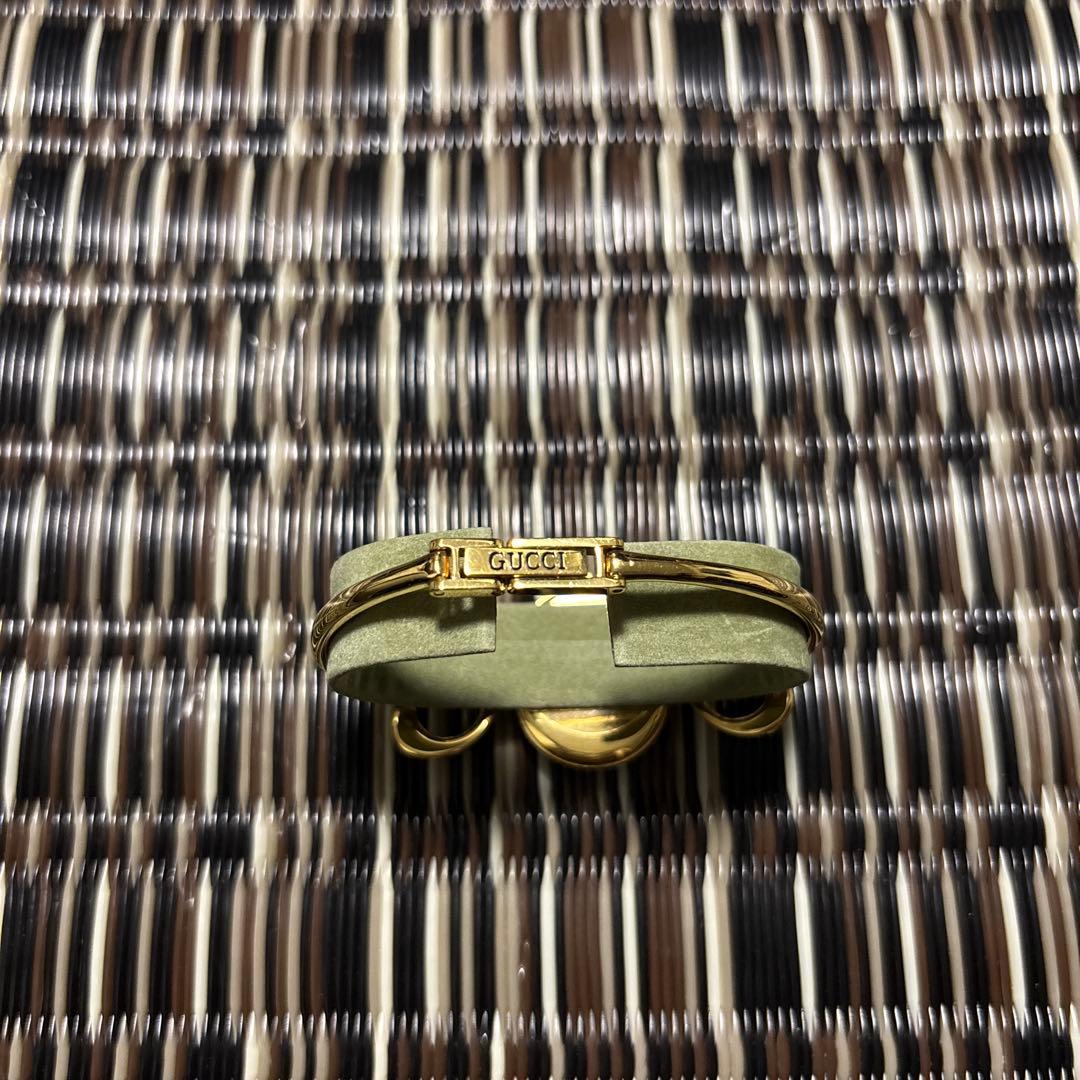 グッチ GUCCI バングルウォッチ レディース 腕時計 ゴールド 箱あり