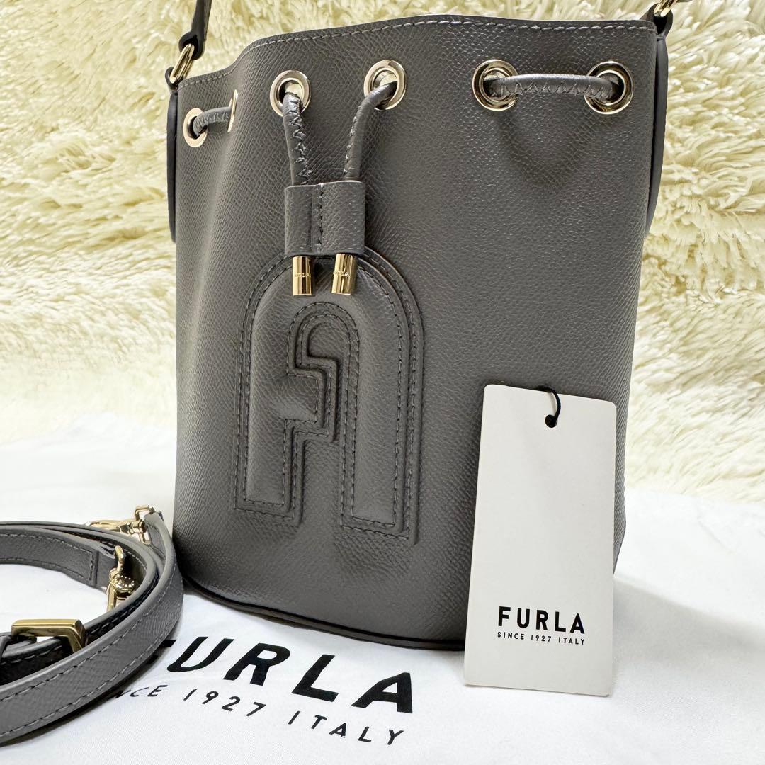 ✨未使用級✨フルラ クリオ ショルダーバッグ 2way 巾着 グレー レザー