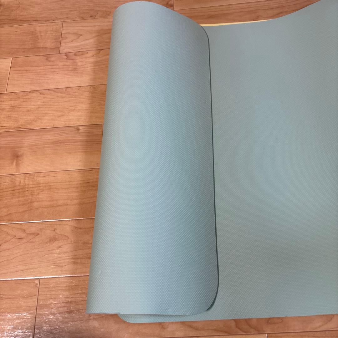 ヨガマット　ホットヨガLAVA ケース付き　SUKALA