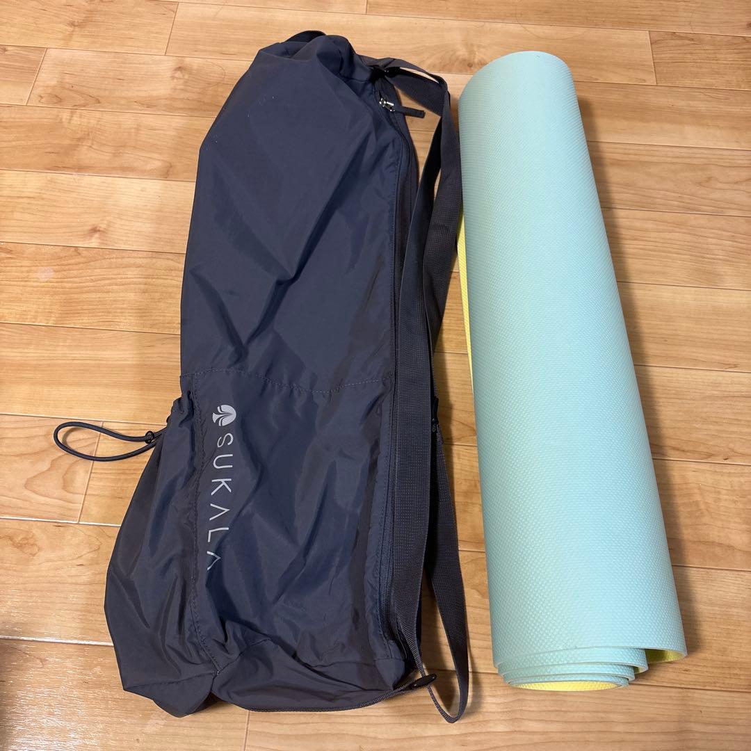 ヨガマット　ホットヨガLAVA ケース付き　SUKALA