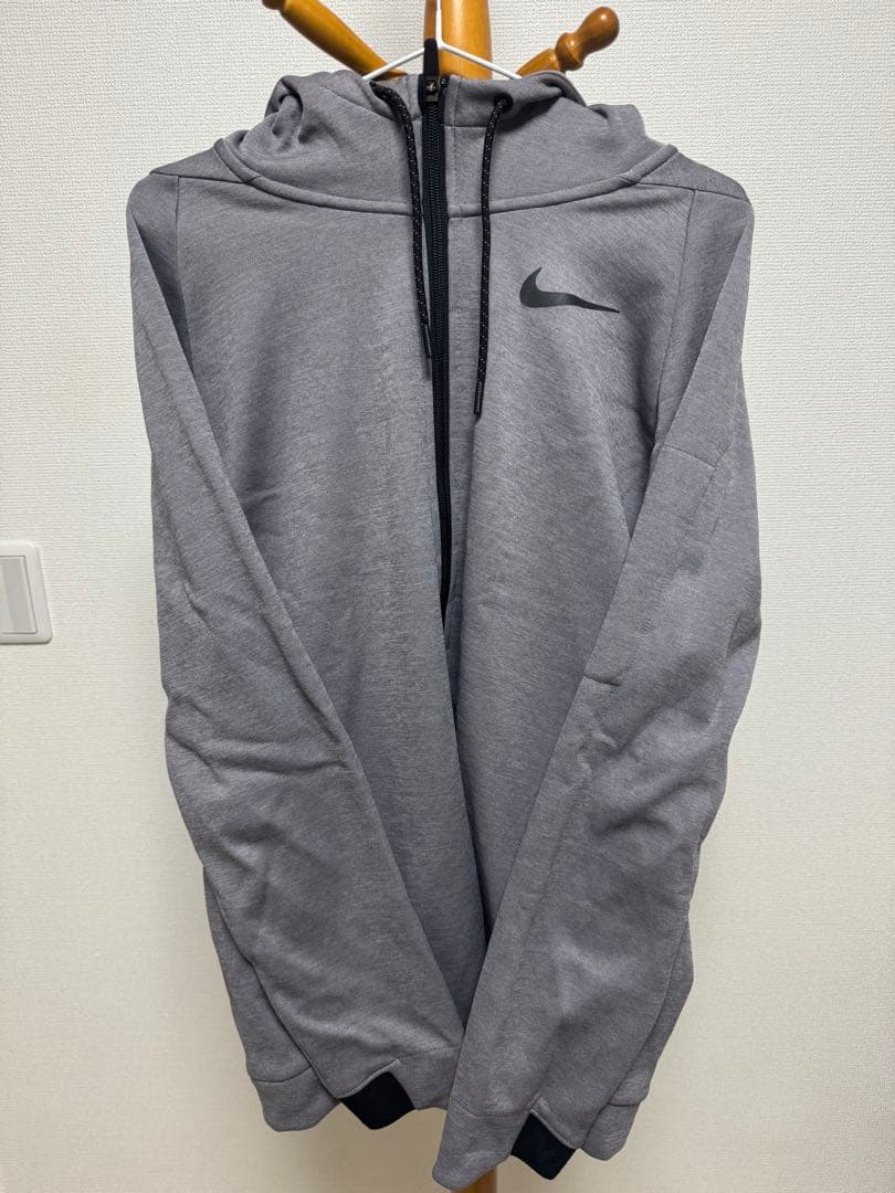 美品 ナイキ セットアップ ジャージ上下 グレーLサイズ