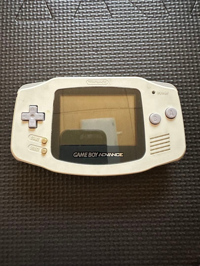 ゲームボーイアドバンス　ホワイト