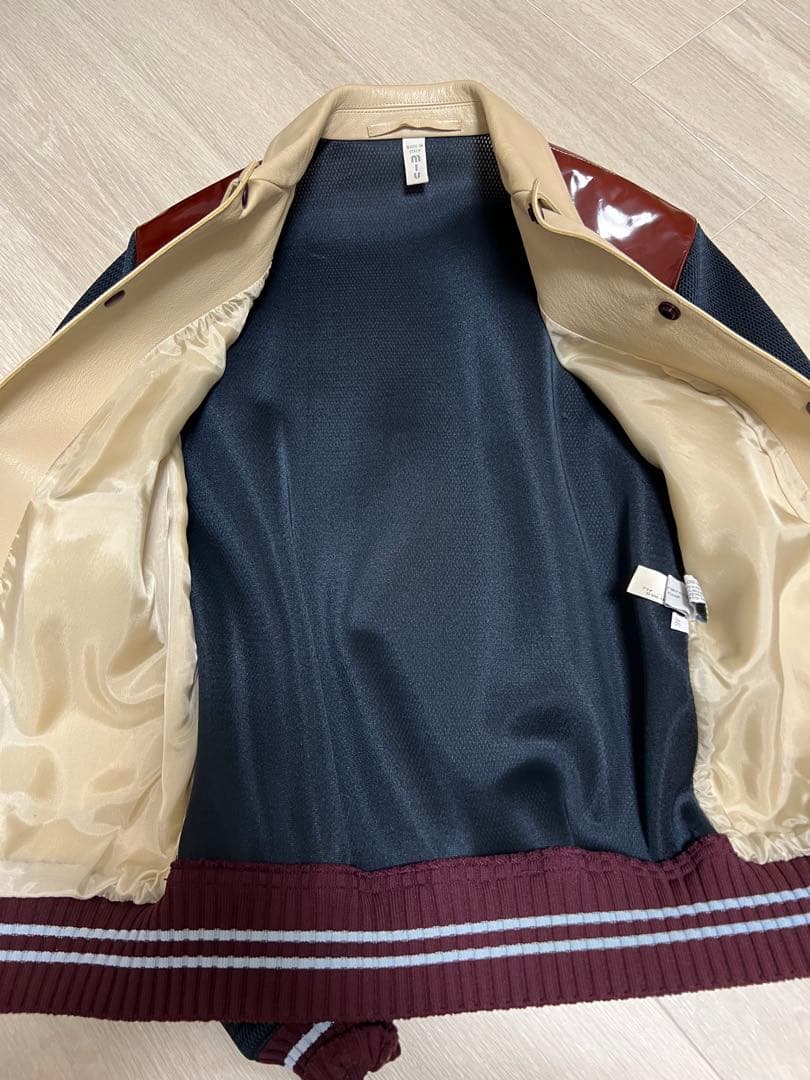 ミュウミュウ　アウター