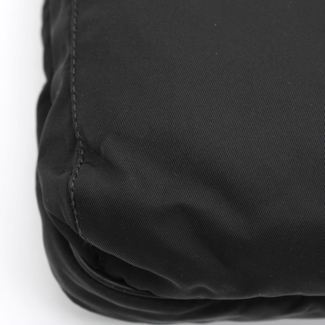 【美品】PRADA 三角ロゴ ショルダーバッグ クロスボディ ナイロン ブラック