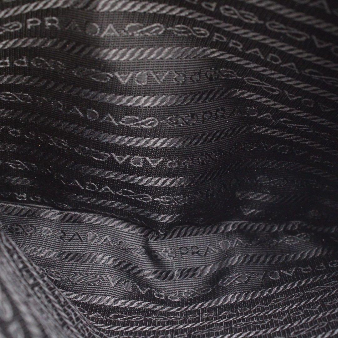 【美品】PRADA 三角ロゴ ショルダーバッグ クロスボディ ナイロン ブラック