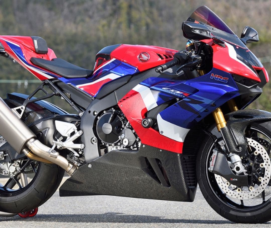 マジカルレーシング キャリパークーリングダクト カーボン CBR1000RR-R