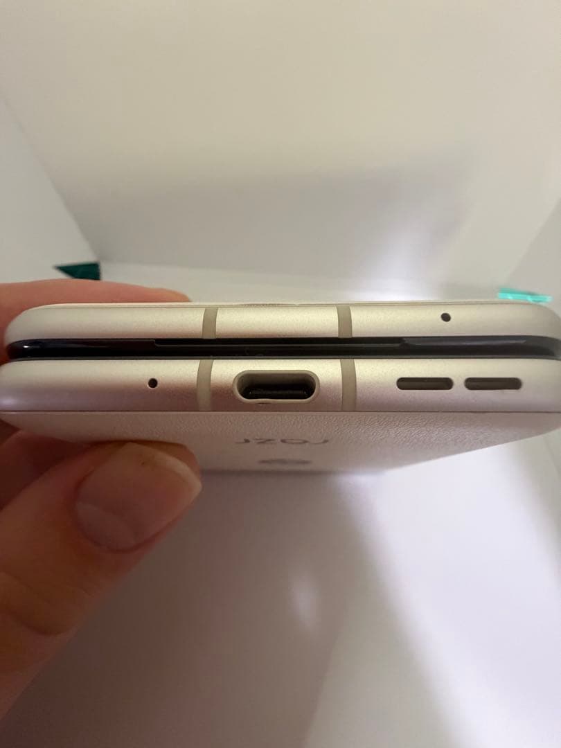 G*G様 Motorola　Razer40　使用感あり　256GB バニラクリー