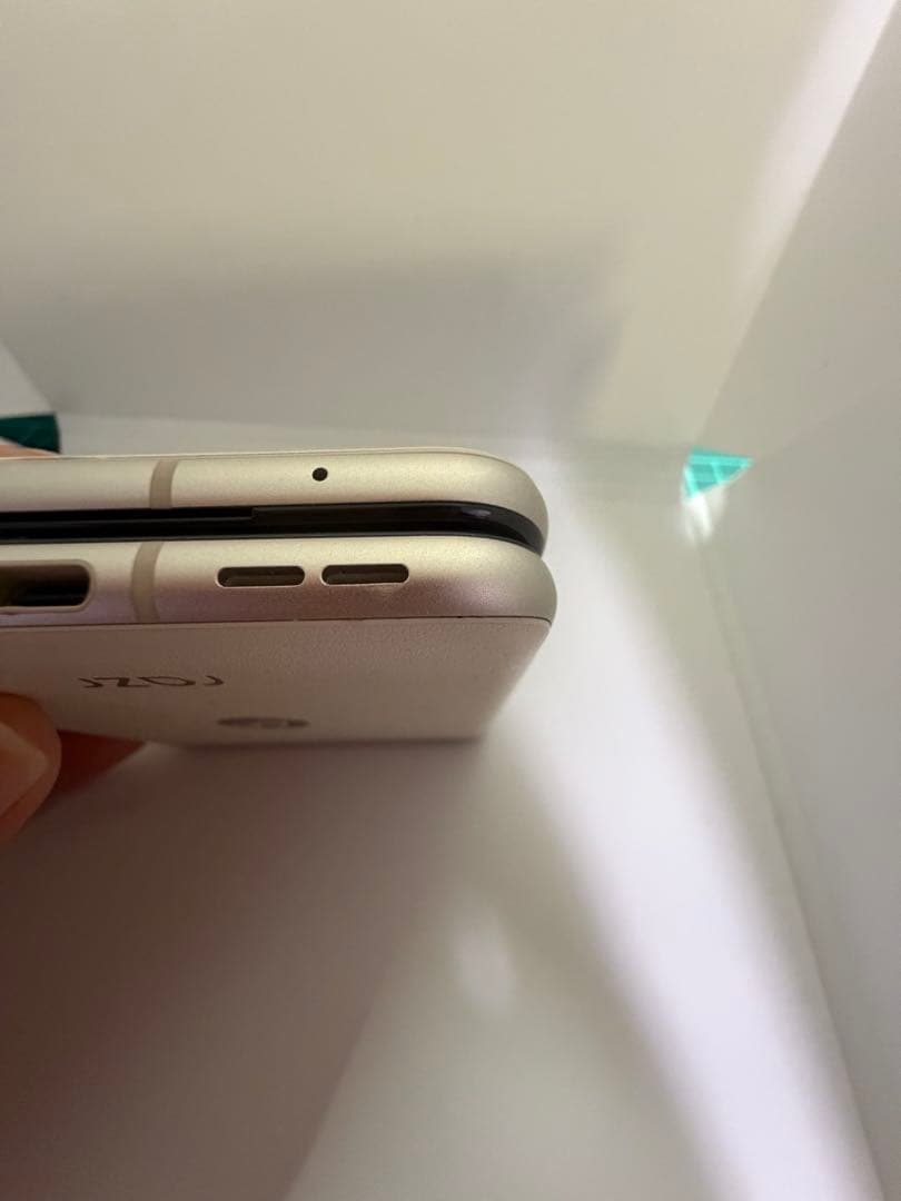 G*G様 Motorola　Razer40　使用感あり　256GB バニラクリー