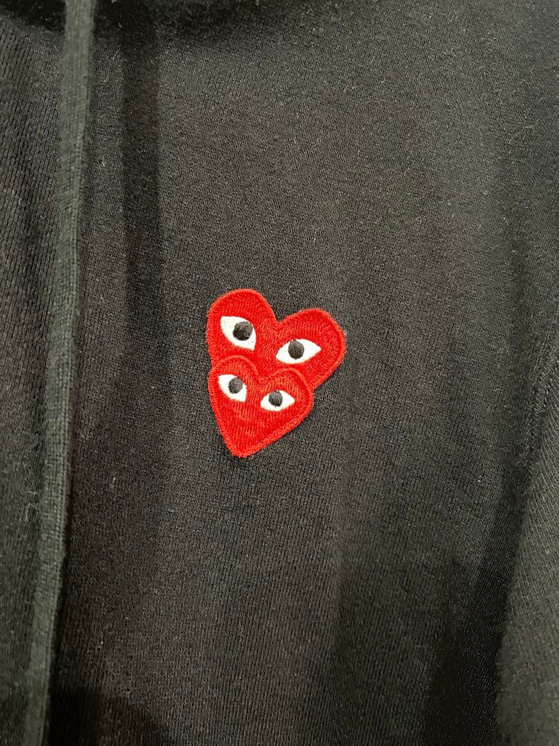 プレイ・コムデギャルソン　ダブルレッドハートジップアップフーディー