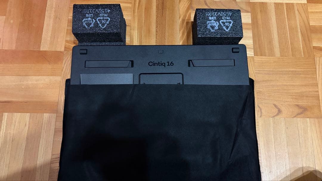 Wacom Cintiq16 2025年新型モデル ＋ 変換ケーブルセット