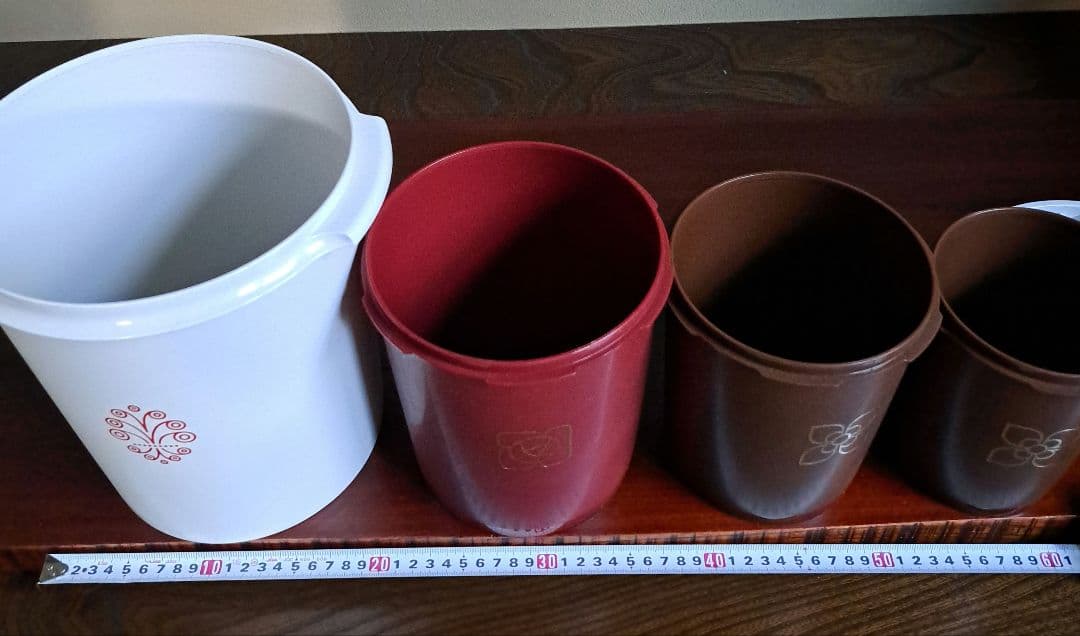 【新品/希少】Tupperwareマキシデコレータ　保存容器 4個セット