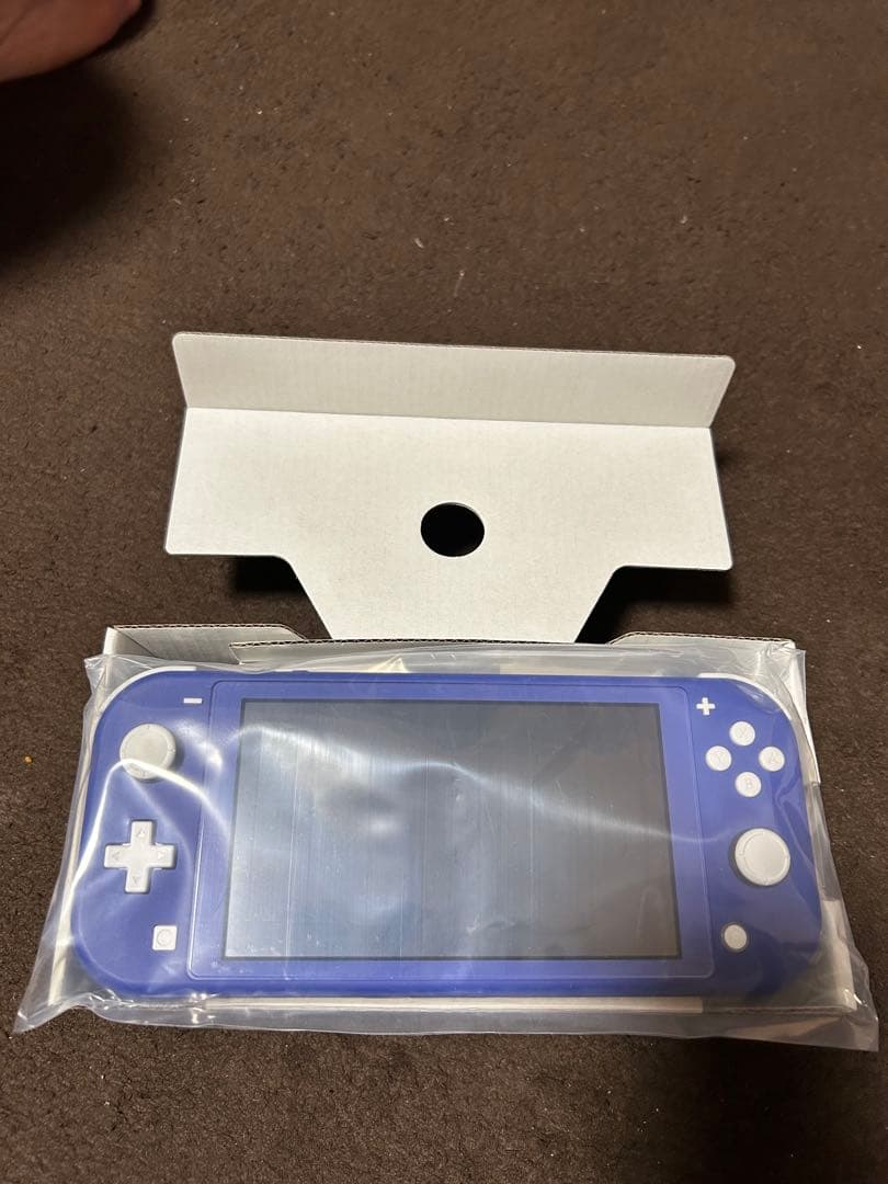 Nintendo Switch Lite 本体　カラー：ブルー