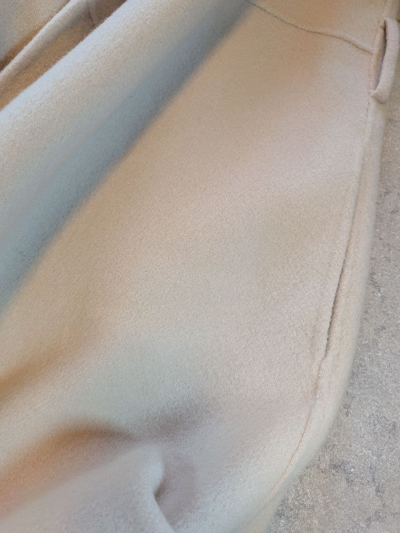 anuans (アニュアンス)　リバーロングコート (ECRU)