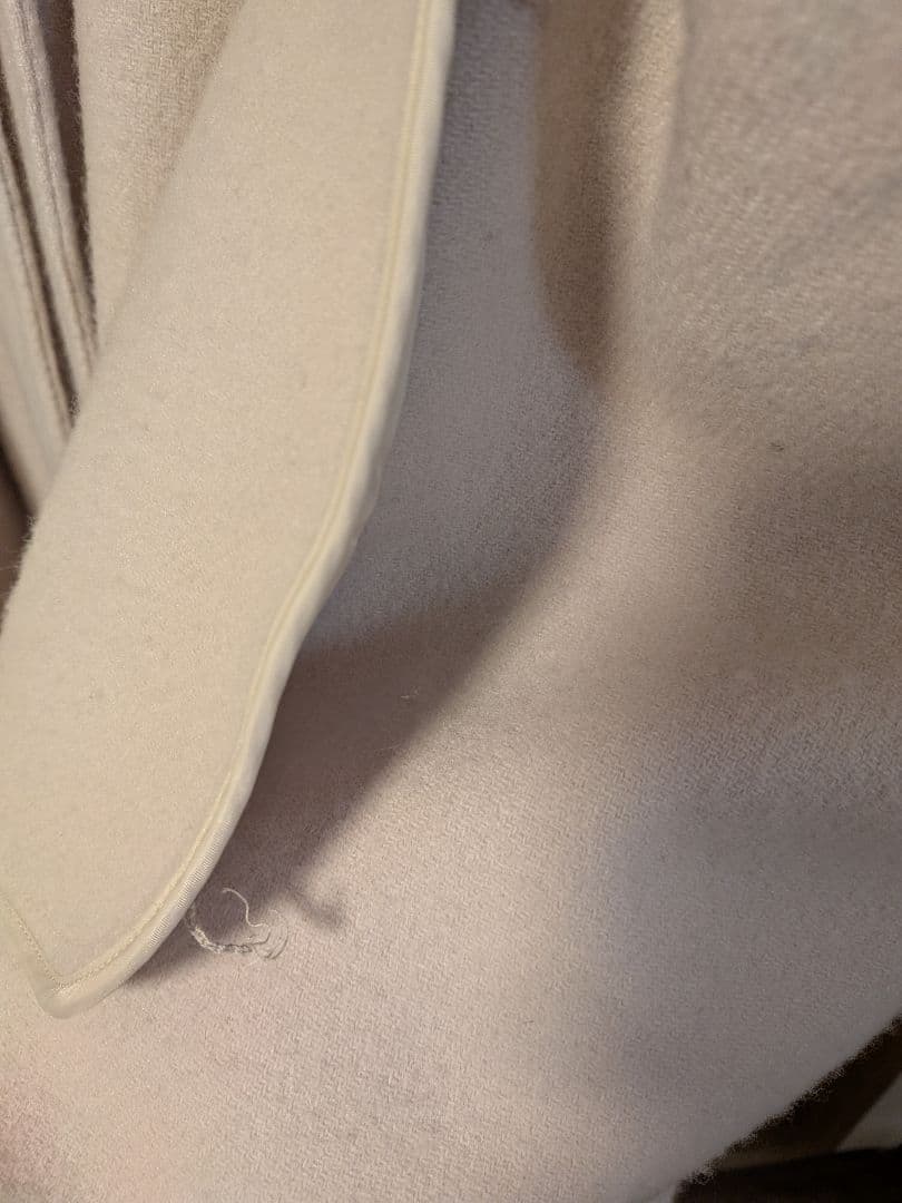 anuans (アニュアンス)　リバーロングコート (ECRU)