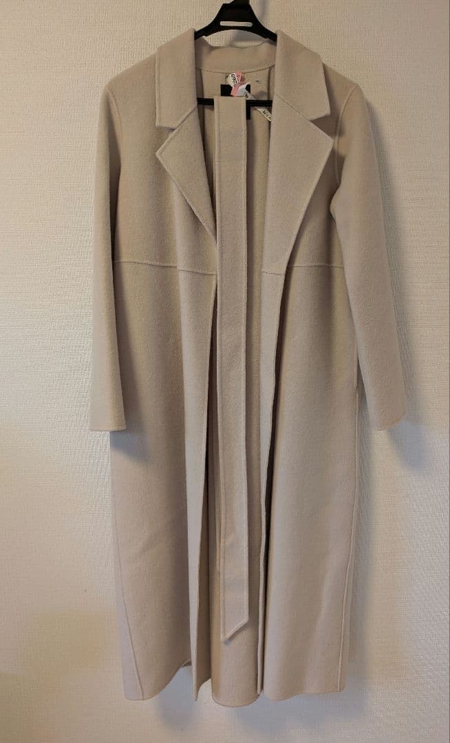 anuans (アニュアンス)　リバーロングコート (ECRU)